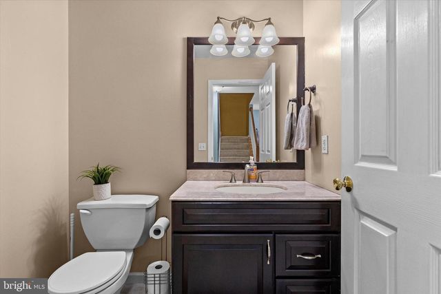 804 YORKVIEW DRIVE, Mechanicsburg, PA 17055