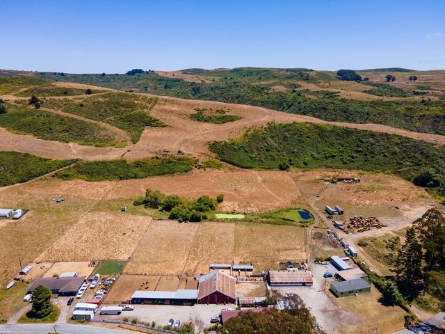 746 Tunitas Creek Road, Half Moon Bay, CA 94019
