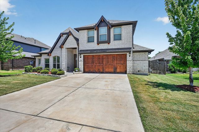 5011 Lake Park Drive, Mansfield, TX 76063
