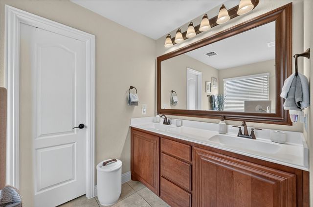 5011 Lake Park Drive, Mansfield, TX 76063