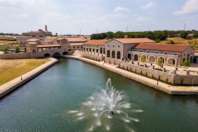 28 Castellon Drive, Westlake, TX 76262