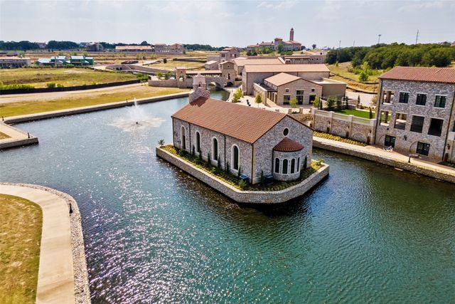 28 Castellon Drive, Westlake, TX 76262