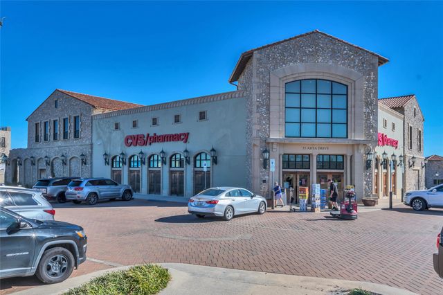 28 Castellon Drive, Westlake, TX 76262