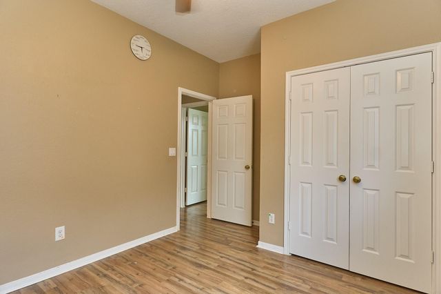 2922 Veva Drive, Pearland, TX 77584