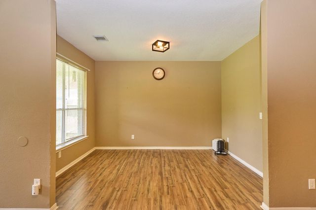 2922 Veva Drive, Pearland, TX 77584
