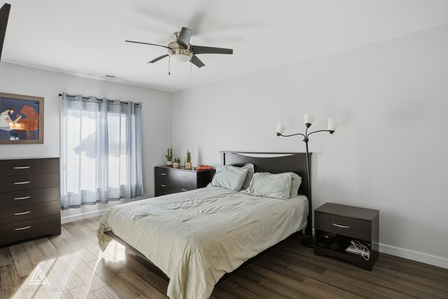 9609 Austin Avenue W3, Oak Lawn, IL 60453