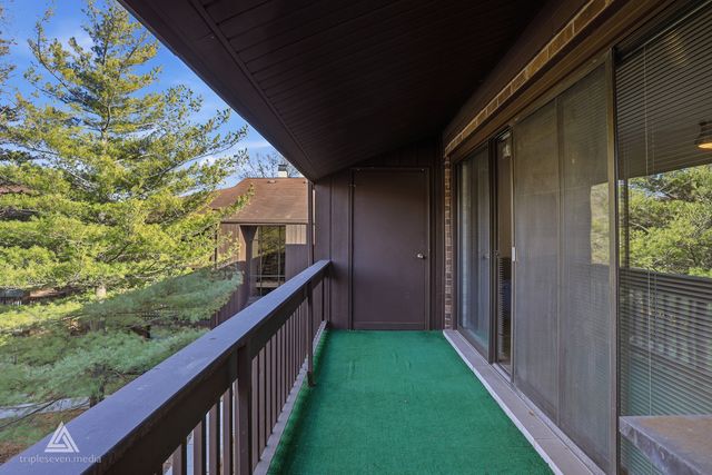 9609 Austin Avenue W3, Oak Lawn, IL 60453