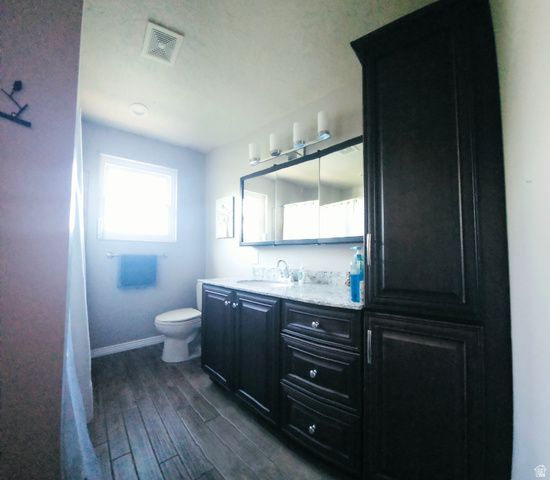 2255 E SUNSET DR, Layton, UT 84040