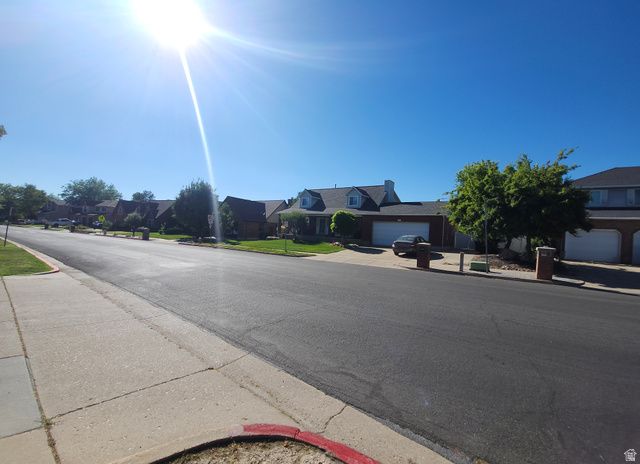 2255 E SUNSET DR, Layton, UT 84040