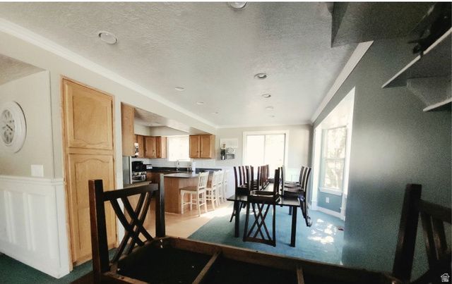 2255 E SUNSET DR, Layton, UT 84040