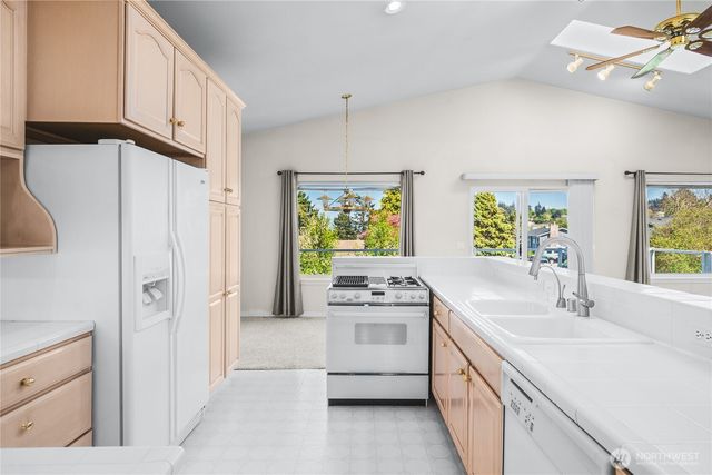 3719 N Avenue, Anacortes, WA 98221