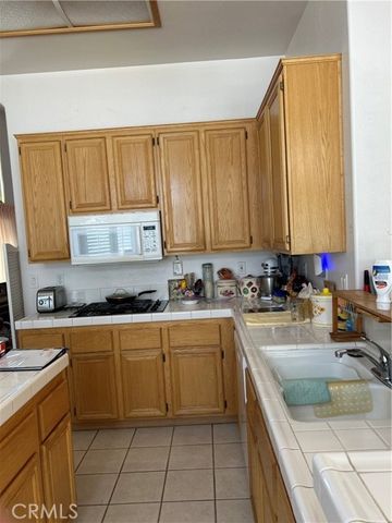 20361 Pahute, Apple Valley, CA 92308