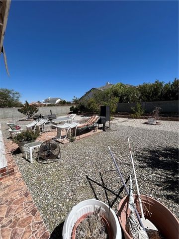 20361 Pahute, Apple Valley, CA 92308