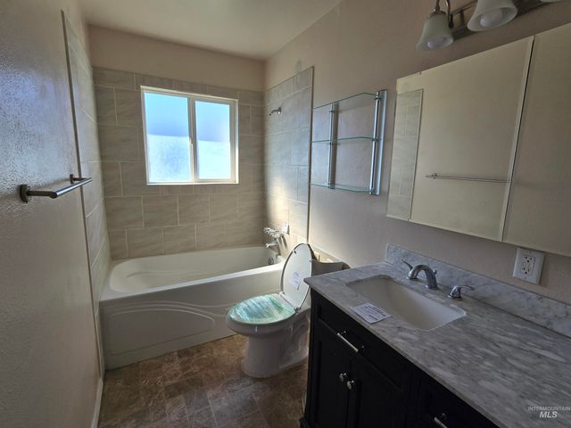 1011 S Cleveland St., Jerome, ID 83338