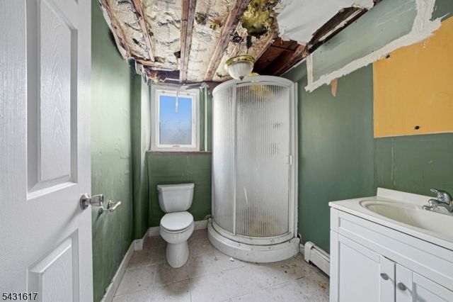 111 Deerfield Rd, Wayne Twp., NJ 07470