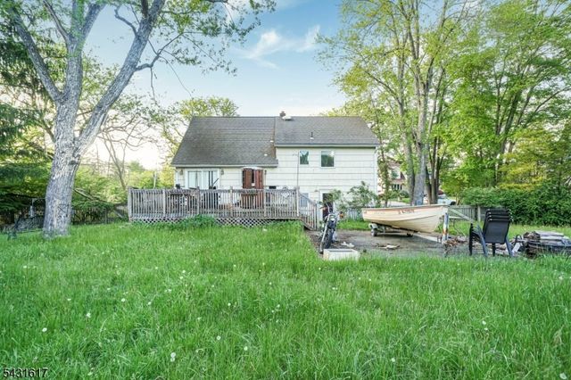 111 Deerfield Rd, Wayne Twp., NJ 07470