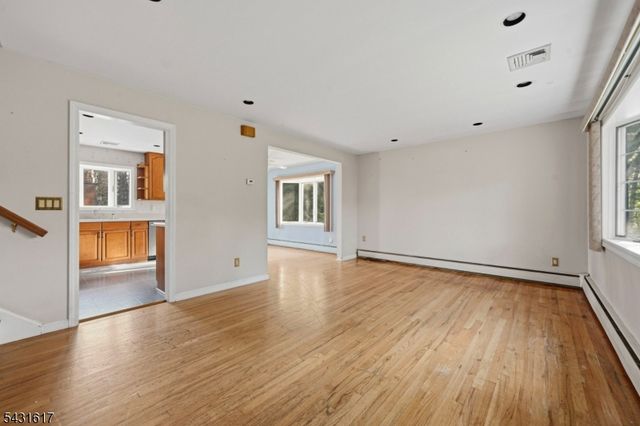111 Deerfield Rd, Wayne Twp., NJ 07470
