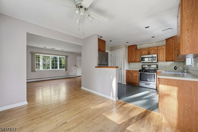 111 Deerfield Rd, Wayne Twp., NJ 07470