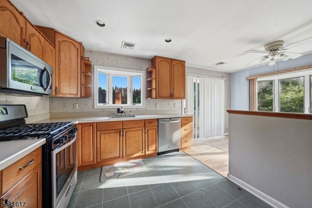 111 Deerfield Rd, Wayne Twp., NJ 07470