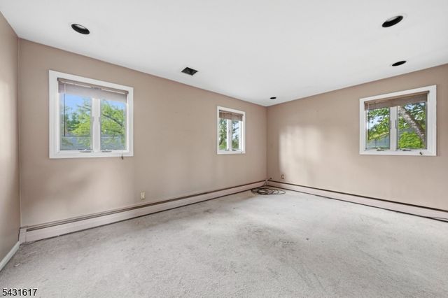 111 Deerfield Rd, Wayne Twp., NJ 07470