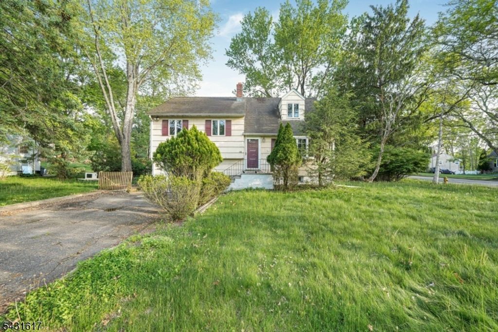 111 Deerfield Rd, Wayne Twp., NJ 07470