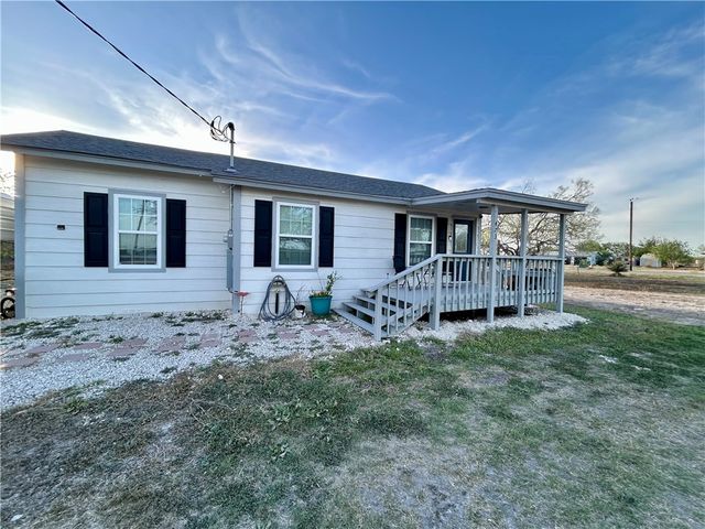 473 E County Road 303, Orange Grove, TX 78372