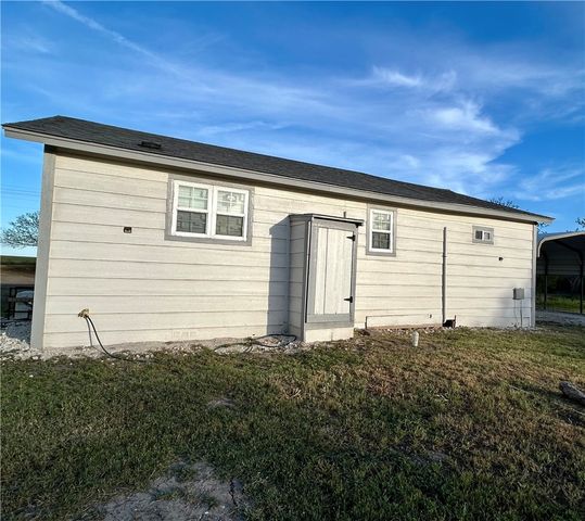 473 E County Road 303, Orange Grove, TX 78372