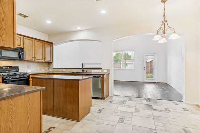 1926 Rustic Creek Drive, Garland, TX 75040