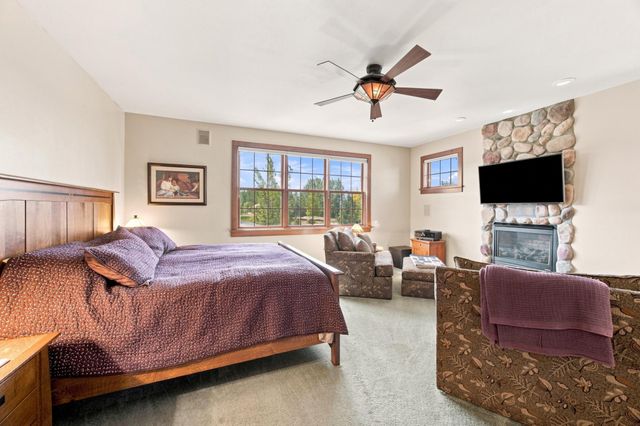 7107 Maple Lane, Horace, ND 58047