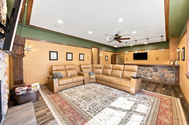 7107 Maple Lane, Horace, ND 58047