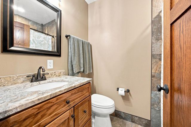 7107 Maple Lane, Horace, ND 58047