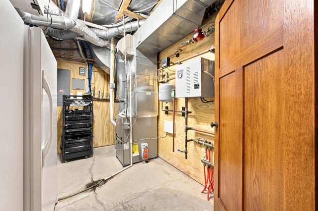 7107 Maple Lane, Horace, ND 58047