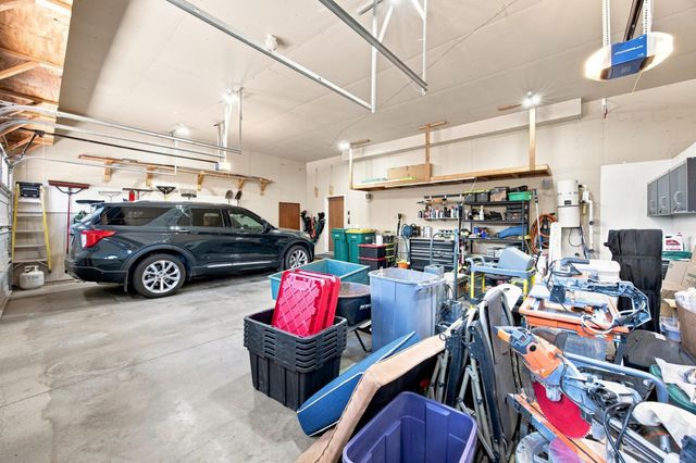 7107 Maple Lane, Horace, ND 58047