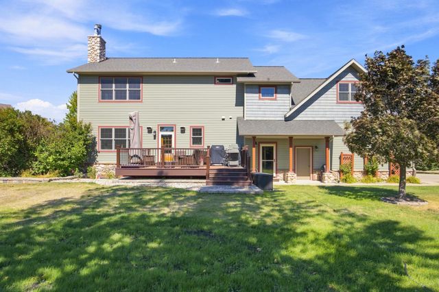 7107 Maple Lane, Horace, ND 58047