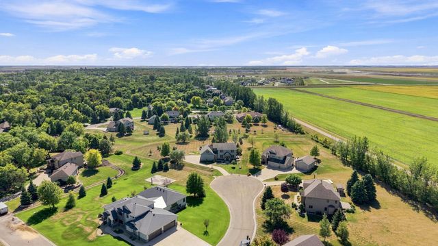 7107 Maple Lane, Horace, ND 58047