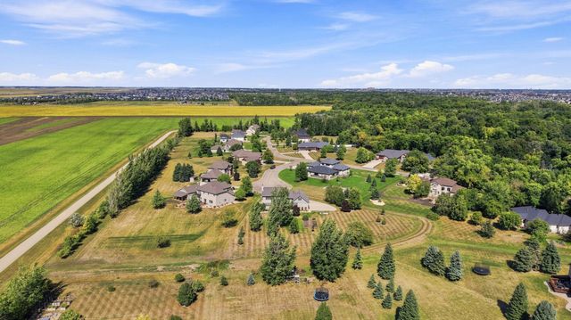 7107 Maple Lane, Horace, ND 58047