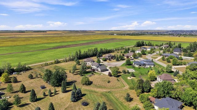 7107 Maple Lane, Horace, ND 58047