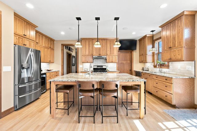 7107 Maple Lane, Horace, ND 58047
