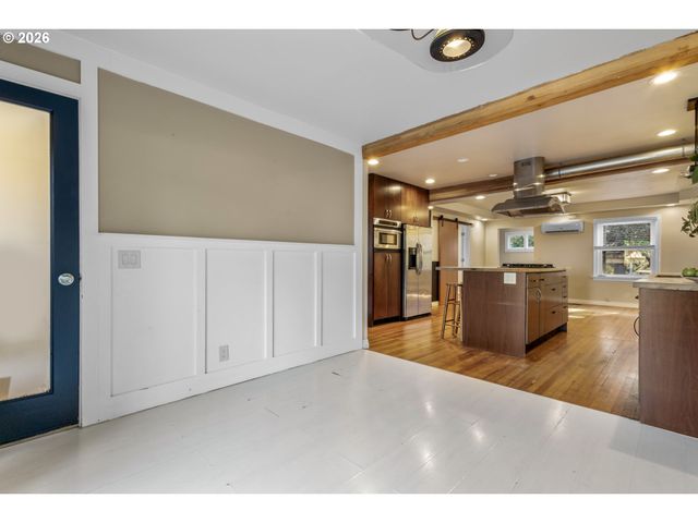 6103 Se CLATSOP St, Portland, OR 97206