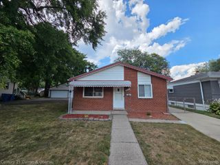 24360 Pennie Street, Dearborn Heights, MI 48125