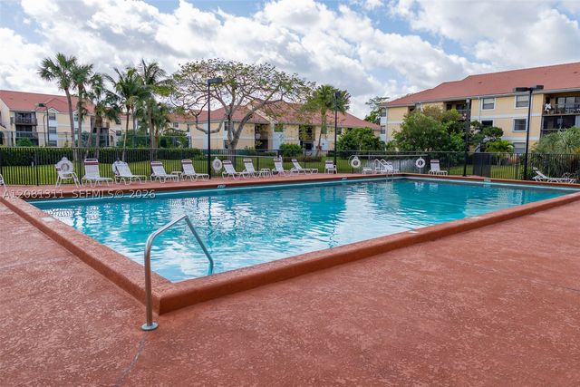 5681 Riverside Dr 105A6, Coral Springs, FL 33067