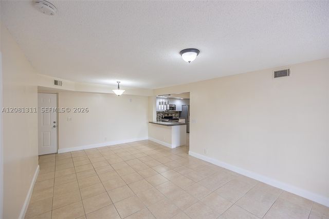 5681 Riverside Dr 105A6, Coral Springs, FL 33067