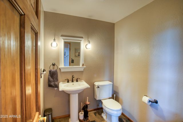 3651 Zane Grey Trail, Overgaard, AZ 85933