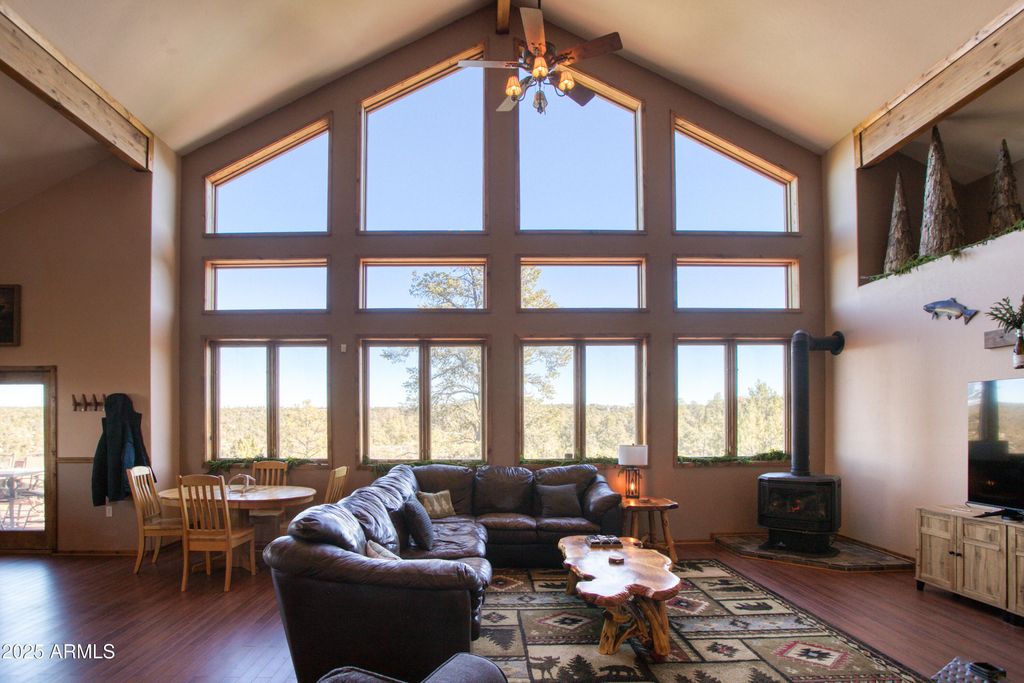 3651 Zane Grey Trail, Overgaard, AZ 85933