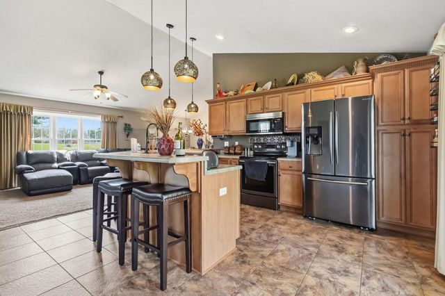 290 Twin Rivers Circle, Bronston, KY 42518