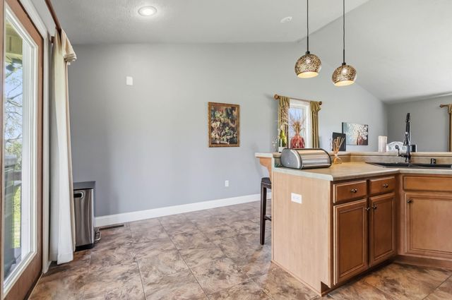 290 Twin Rivers Circle, Bronston, KY 42518