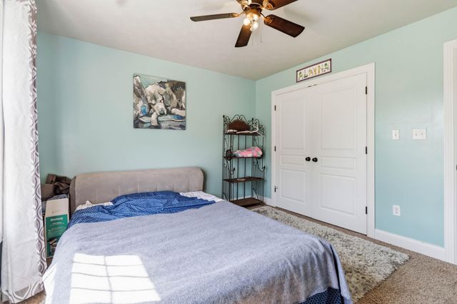 290 Twin Rivers Circle, Bronston, KY 42518