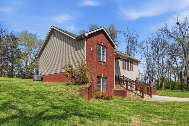 290 Twin Rivers Circle, Bronston, KY 42518