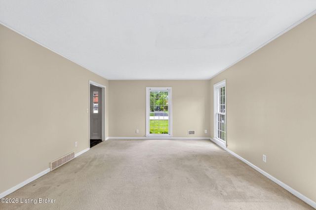 9110 Tiverton Way, Louisville, KY 40242