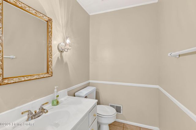 9110 Tiverton Way, Louisville, KY 40242